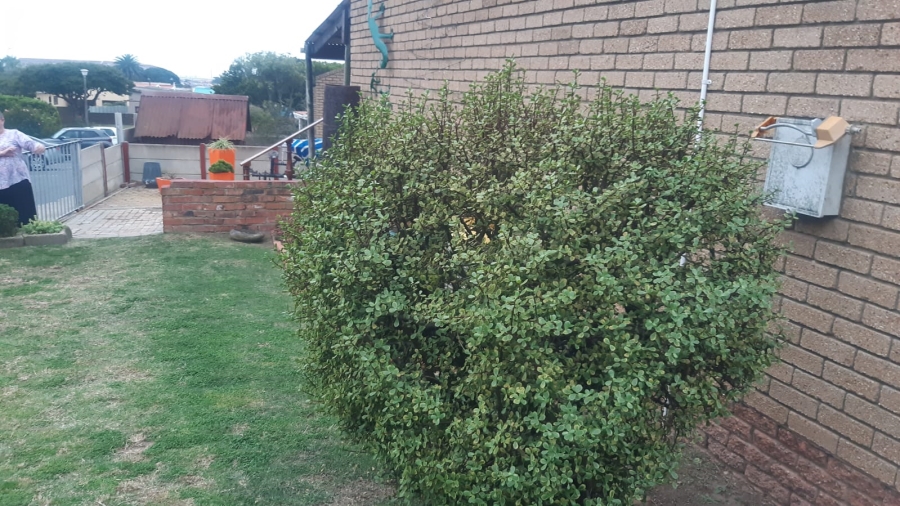 To Let 3 Bedroom Property for Rent in Heiderand Western Cape